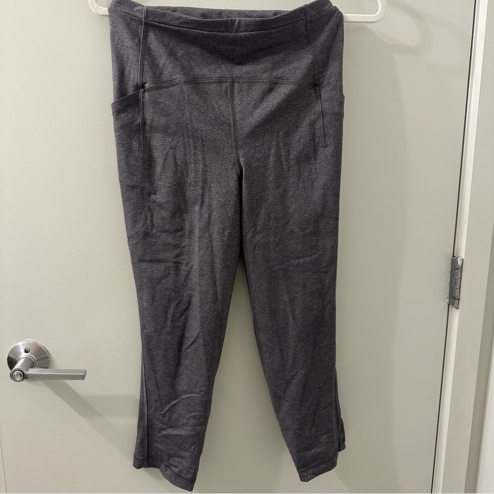 Lululemon Athletica Gray 3/4 length with Elastic Waistband